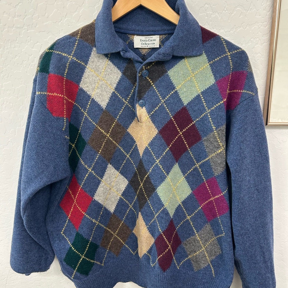 United Colors of Benetton argyle wool blend sweater, vintage
Size 48